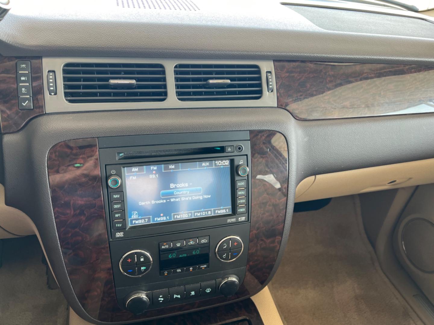 2008 White /Tan GMC Sierra 1500 Denali (2GTEC638881) with an 6.2 V8 engine, Automatic transmission, located at 4520 Airline Hwy, Baton Rouge, LA, 70805, (225) 357-1497, 30.509325, -91.145432 - 2008 GMC Crew Cab Denali **Two Owner & No Accidents** 6.2 V8 Gas, 176K Miles, Leather, Sunroof, Bose, Fully Loaded. FOR INFO PLEASE CONTACT JEFF AT 225 357-1497 CHECK OUT OUR A+ RATING WITH THE BETTER BUSINESS BUREAU WE HAVE BEEN A FAMILY OWNED AND OPERATED BUSINESS AT THE SAME LOCATION FOR OVER 45 - Photo#15